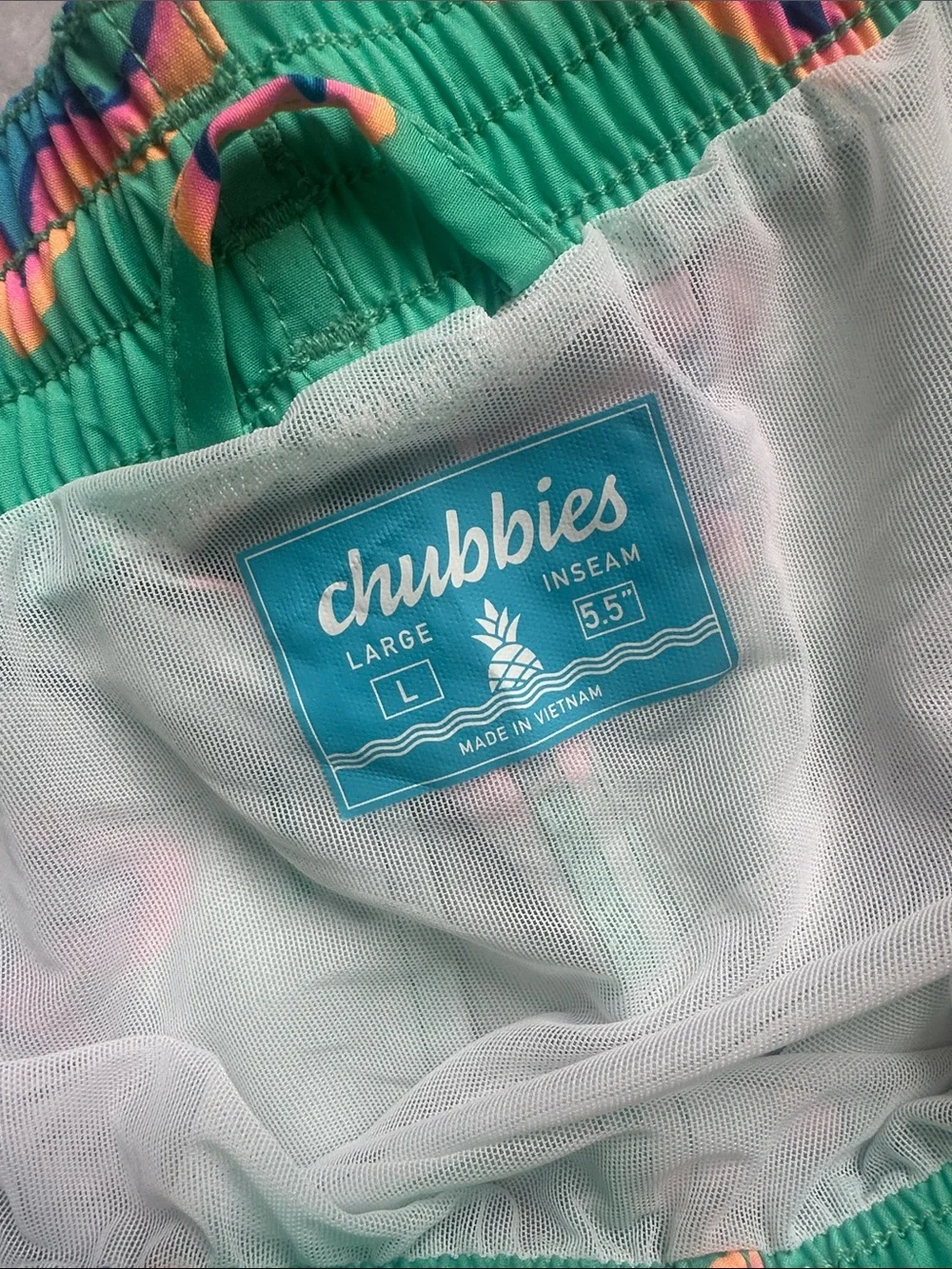 Chubbies Men L Teal Shark Print Swim Trunks Quick Dry Lightweight Quirky Shorts